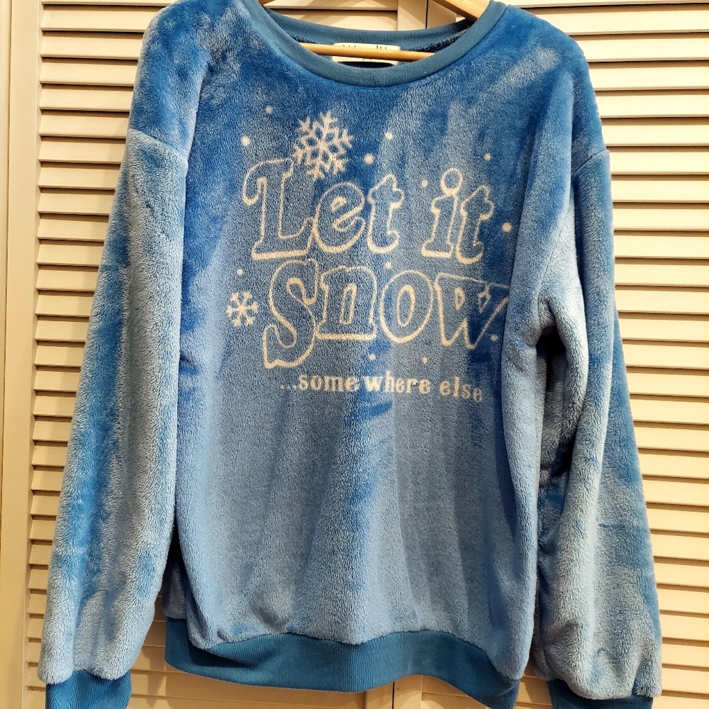 Gorgeous Fleece Top 🌊
